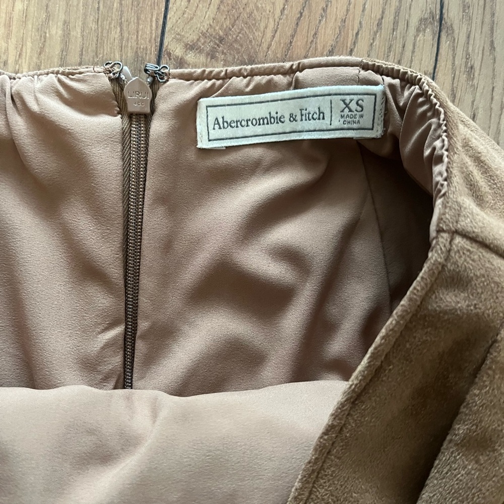 Abercrombie & Fitch Tan Suede Mini Pencil Skirt Asymmetrical Ruched - Picture 6 of 10